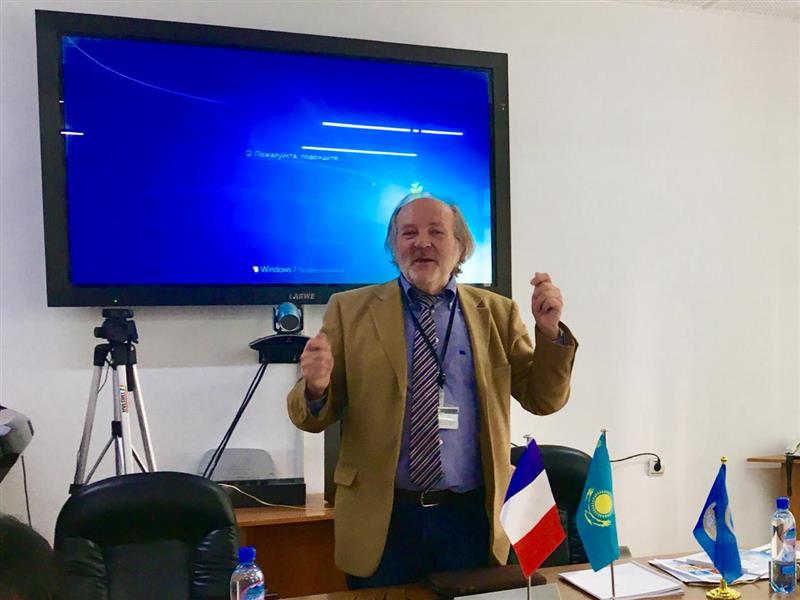 Invited professors from Total, France, gave lectures to students of the al-Farabi Kazakh National University.