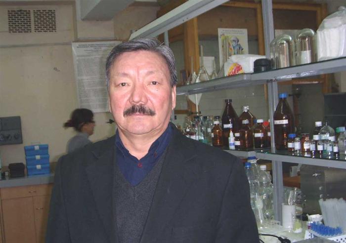 Зав. лабораторией биотехнологии  к.б.н., доцент Богуспаев К.К.