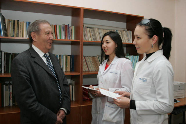 А.Б. Бигалиев д.б.н, профессор